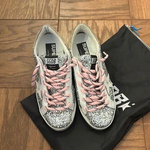 Beautiful golden goose sneakers! Worn 1x